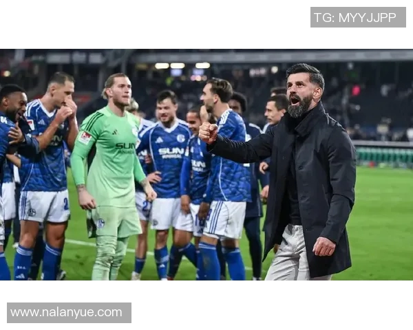 沙尔克04陷入泥潭德甲保级堪忧